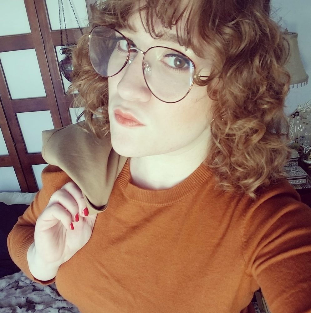 Meet your Posher, Elizabeth